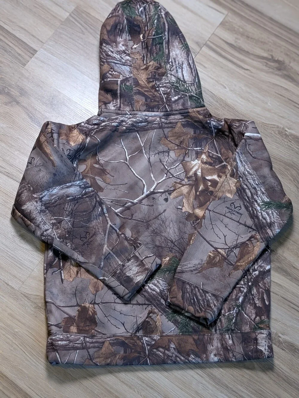 Under Armor real tree camo hoodie Youth Small